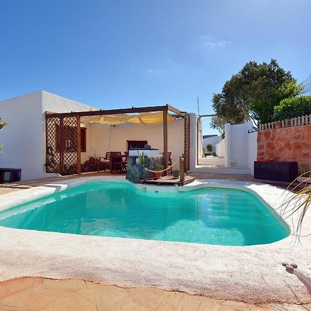 Bajo El Volcan Rural Villa Canaria Montana Blanca Exterior photo